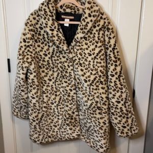 Tudor Court XL Cheetah Print Coat
